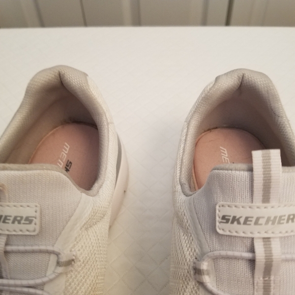 Skechers Womens Summits White Running Shoes Athletic Sneakers Size 8.5 - Picture 5 of 7